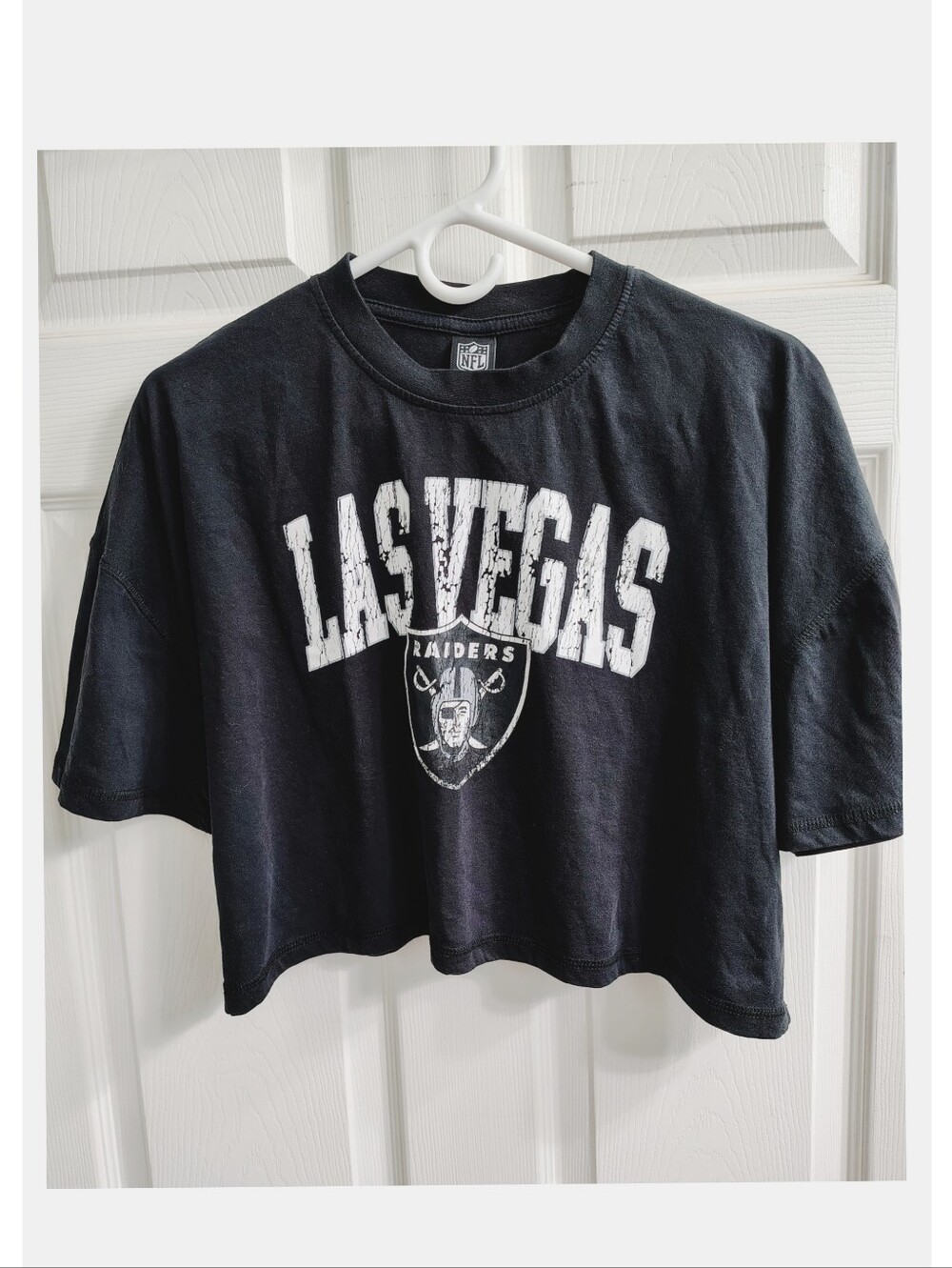 NFL Apparel 🏈 Las Vegas Raiders 🏈 Women's Distressed Crop Top Tee - XL (1X)
